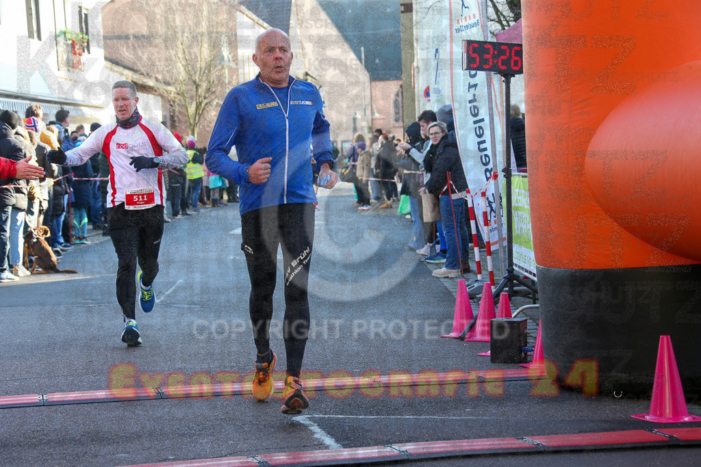 241201_1229_EX1_2362 | Sportfotografie im Rhein-Sieg Kreis, Köln, Bonn, NRW, Rheinland Pfalz, Hessen, etc. Unser Tätigkeitsfeld umfasst den Laufsport vom Volkslauf über den Marathon, Duathlon, Triathon bis zum Ultralauf wie Kölnpfad Ultra oder Schindertrail.