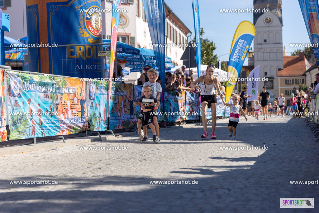 VJ__3097 | Stadtlauf Erding 2025 #stadtlauferding #erdingstadtlauf #stadtlauf_erding #laufmotivation #trisporterding #yourpictrs #sportshot_your_pictrs