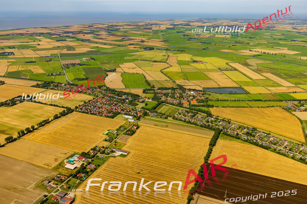 Wybelsum Emden Bild- Das Luftbild wurde 2025 vom UL-Flugzeug heraus erstellt ( keine Drohne bzw. Drohnenaufnahme ) - Hochauflösende Luftaufnahme -Nicht vergleichbar mit Google Maps oder Satelittenbilder- Die Geschenkidee !Mit Lizenz und Bildrechte bestellbar - CC