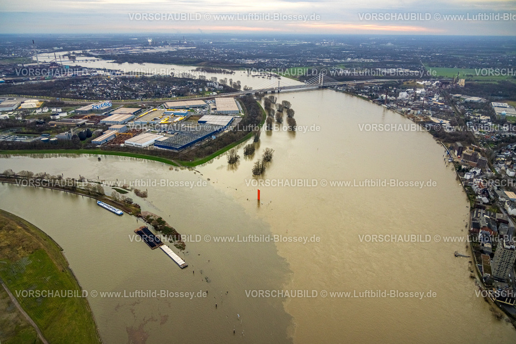 Duisburg231203343 | Luftbild vom Weihnachtshochwasser 2023 am Rhein, der Rhein tritt nach starken Regenfällen über die Ufer,  Ruhrort, Duisburg, Ruhrgebiet, Niederrhein, Nordrhein-Westfalen, Deutschland