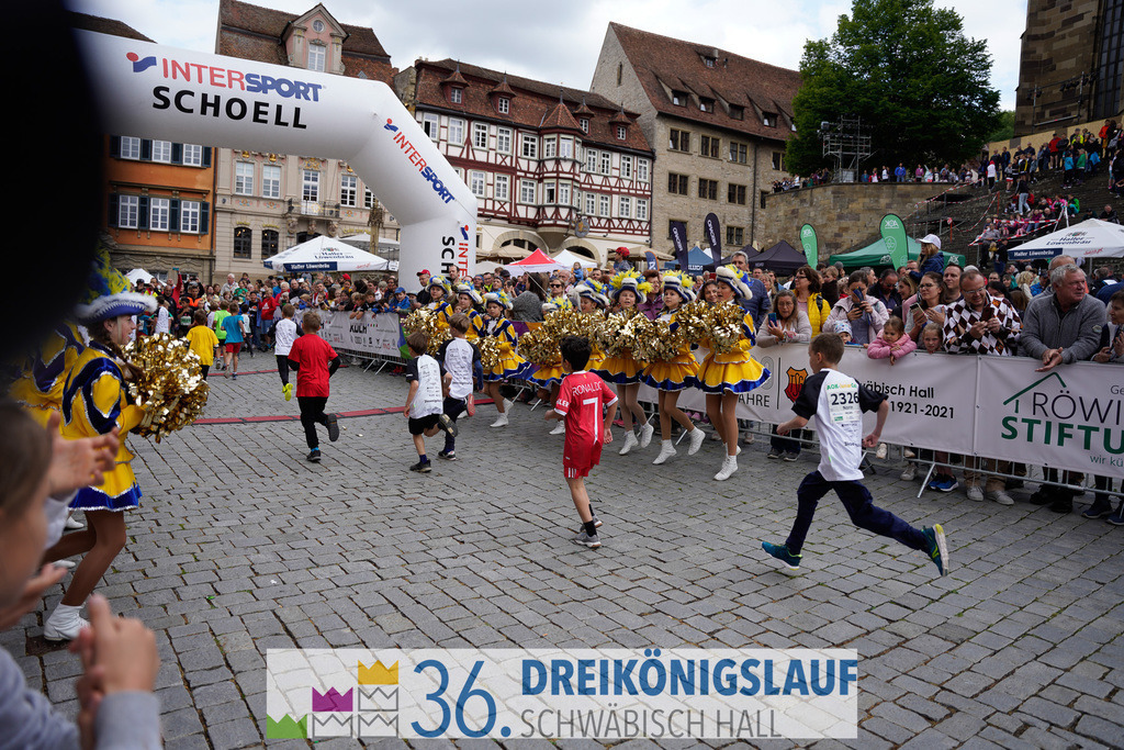 AOK Junior Cup 400m | 3Königslauf 2022 AOK Junior Cup 400m - Realisiert mit Pictrs.com