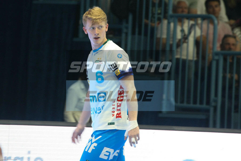 VFL Gummersbach -  FrischAuf Göppingen | J. Lincenchrome Andersen - © Sportfoto-Sale (MK) - Realisiert mit Pictrs.com