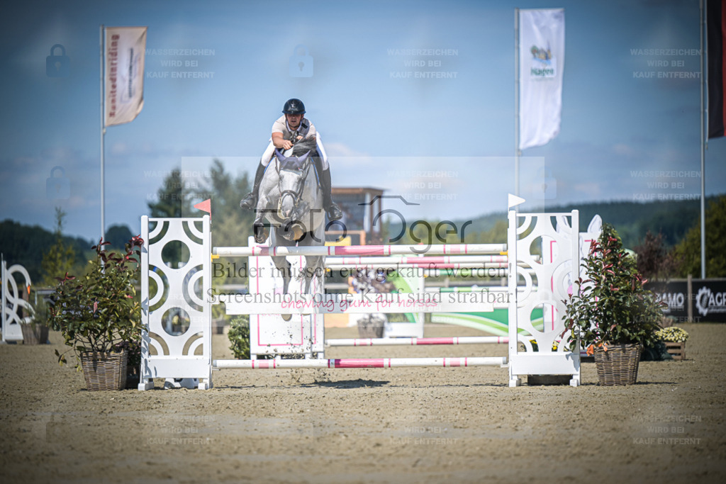 DOS_3581 | Entdecke hochwertige Reitturnierfotos von Foto Oger. Professionell, emotional und authentisch – jetzt Lieblingsmomente im Shop bestellen. - Realisiert mit Pictrs.com