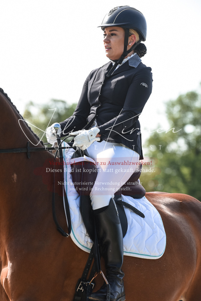 20230518_JK-Röhrsdorf-09-0899 | Pferde- und Turnierfotografie in Westsachsen. Pferdeportraits, Auftragszeichnungen und intuitive Kunst.