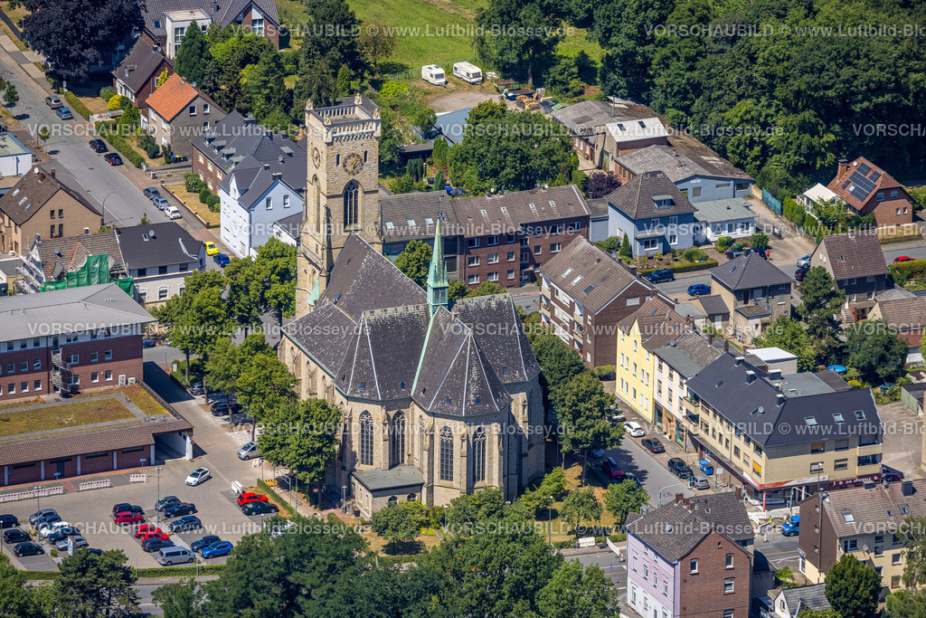 Castrop-Rauxel220706184 | Luftbild, kath. Kirche St. Lambertus Henrichenburg, Henrichenburg, Castrop-Rauxel, Ruhrgebiet, Nordrhein-Westfalen, Deutschland