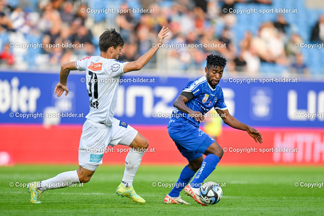 AUT, Admiral Bundesliga, FC Blau Weiss Linz vs SK Austria Klagenfurt | 30.09.2023, Hofmann Personal Stadion Linz, AUT, Admiral Bundesliga, FC Blau Weiss Linz vs SK Austria Klagenfurt, im Bild Paul Mensah (Blau Weiss Linz) vs Thorsten Mahrer (Austria Klagenfurt)


// Admiral Bundesliga Match between FC Blau Weiss in Linz vs SK Austria Klagenfurt, Austria on 2023/09/30
