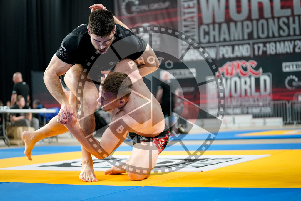 20250518PBB2241 | Athletes compete during the second day of the ADCC Amateur World Championship on May 18, 2025 in Warsaw, Poland. © Chiara Dazi / photoblackbelt