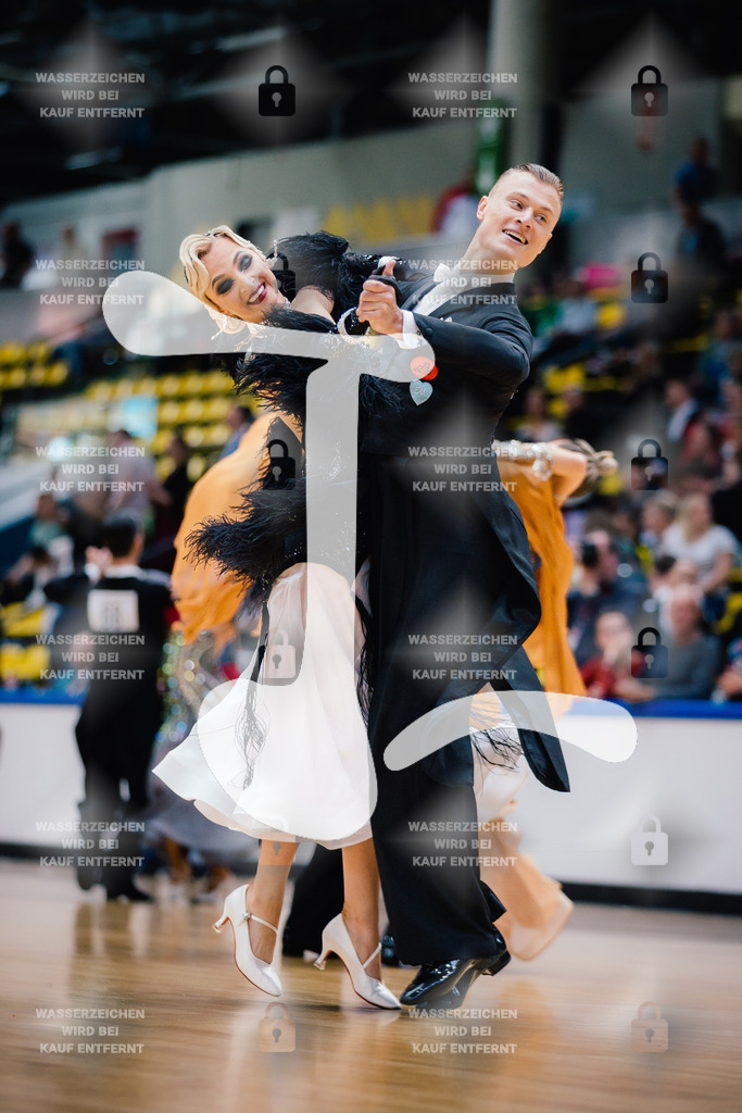 Hessen Tanzt WDSF International Open Standard 1st (20) Karolis Burneikis _ Fabien Lax (TSC Rot-Gold-Casino Nürnberg)-2025-05-17-9106 | Webshop for digital downloads and prints of dance sport, event & show photographer Julian Link - Realisiert mit Pictrs.com