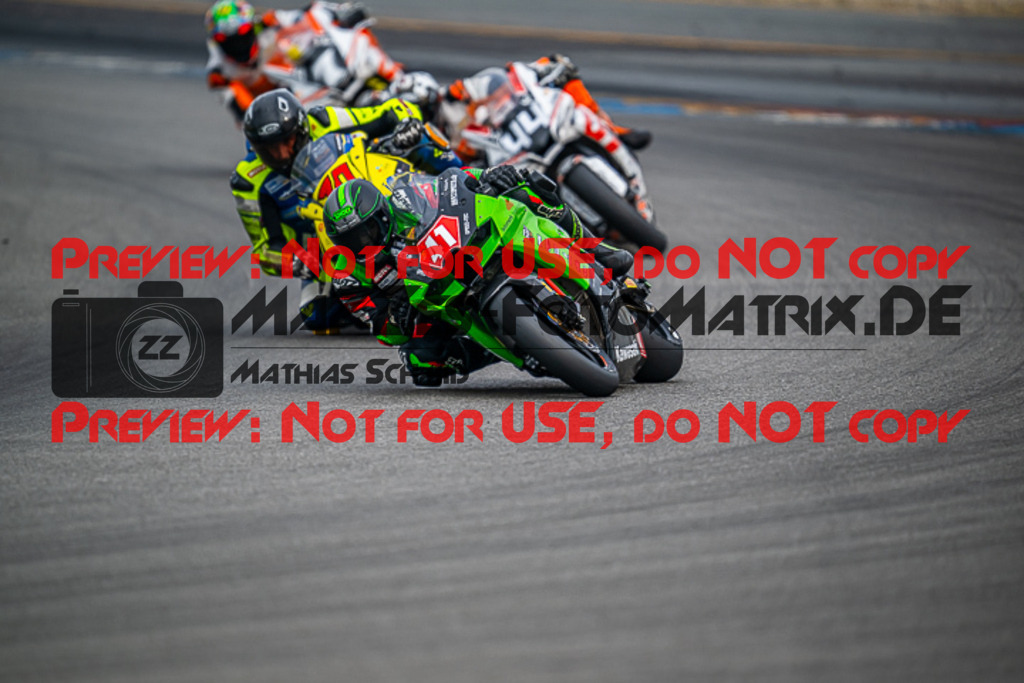 MaZZes_FotoMatrix_220924_1045 | PRO SUPERSTOCK
