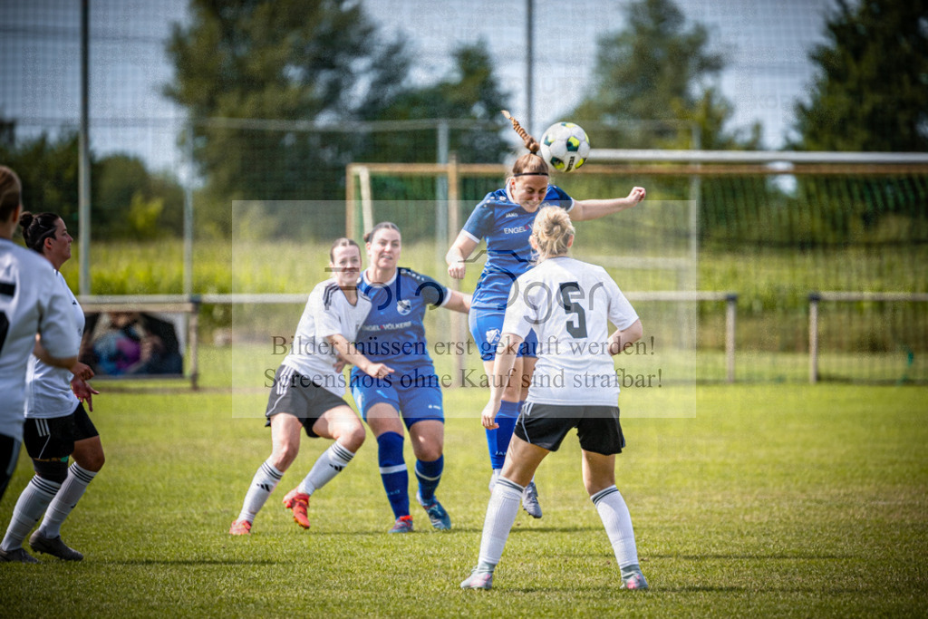 SG Bohmte/Ostercappeln/Schwagstorf - SV Harderberg - Frauen Bezirkpokal | Frauen Bezirkpokal · 1. Damen - 1. Damen · Sportplatz - Realisiert mit Pictrs.com