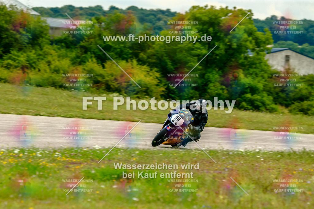 Chambley Juli-3293 | Hier findet Ihr Bilder von Touristenfahrten auf der Nürburgring Nordschleife oder von anderen Veranstaltungen die ich besucht habe. Viel Spass beim Durch Schauen 