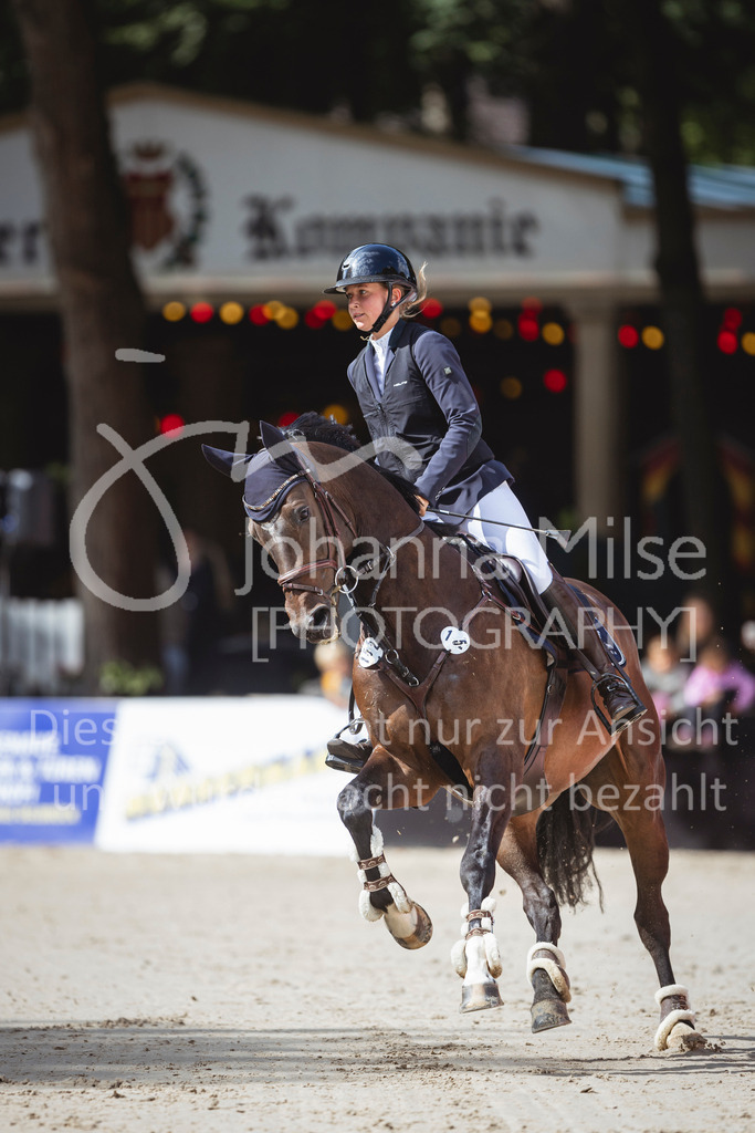 240914_OWLCh_AmateurS-410 | Deine schönsten Turniermomente als professionelle Fotos! Entdecke hochwertige Pferdesport-Fotografie im Online-Shop. Jetzt Fotos finden & bestellen!