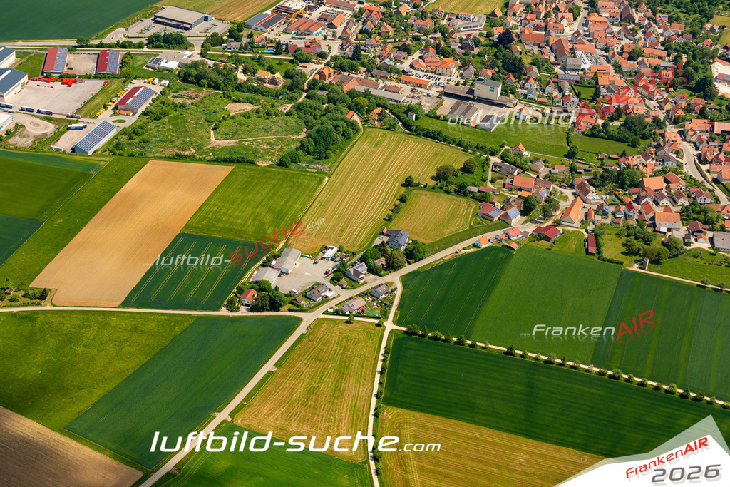 Aktuelles Luftbild von  Thalmässing - Die Luftaufnahme wurde 2022 mittels UL-Flugzeug erstellt ( keine Drohne ) - hochauflösende Kamera-Systeme von  Canon -Beste Qualität - Für grossformatige Ausdrucke geeignet. Die Geschenkidee !