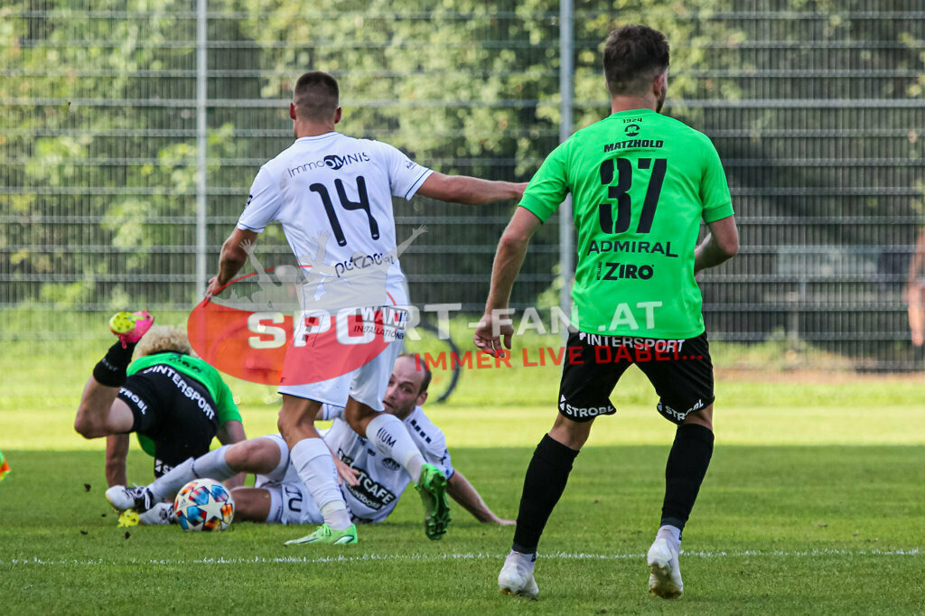 ASK Klagenfurt - SC Weiz 2:3, Kärntner Liga 3. Runde | Anej Kmetic (ASK Klagenfurt #14) Danijel Micic (ASK Klagenfurt #20) Tobias Strahlhofer (SC Weiz #7) Lukas Strobl (SC Weiz #37) ASK Klagenfurt - SC Weiz 2:3 am 13.08.2023 in Klagenfurt
(ASK Sportzentrum Fischl), Austria, (Photo by Ernst Krawagner sport-fan.at) - Realisiert mit Pictrs.com