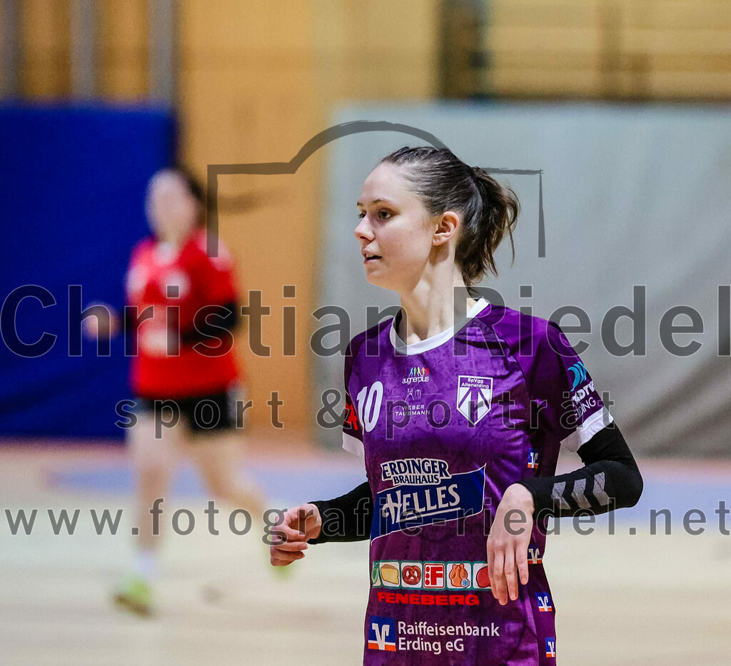 2024-01-27_004_SpVgg_Altenerding_II_gegen_TV_Altoetting_II | Erding, Deutschland, 27.01.2024:
Handball, Bezirksliga Frauen Altbayern 2023 / 2024, 10. Spieltag, SpVgg Altenerding II gegen TV Altötting II, Endergebnis: 17:29

Sina Steininger (SpVgg Altenerding, #10)

Foto: Christian Riedel / fotografie-riedel.net