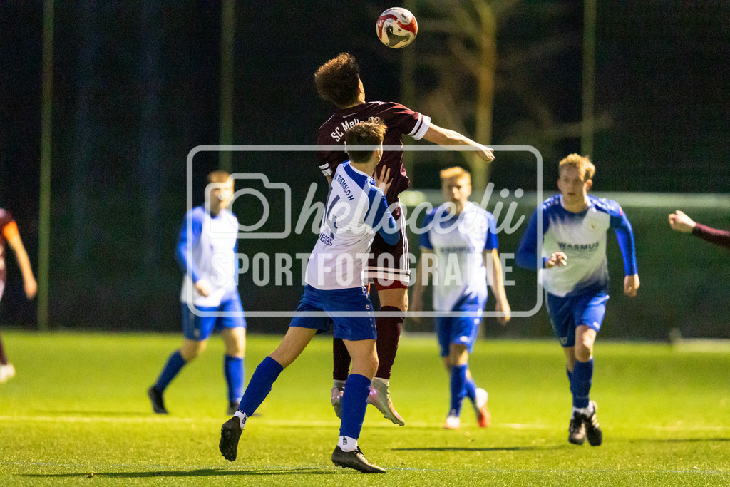 Fußball I Herren I Saison 2025-2026 I Bezirksliga Weser Ems I 21. Spieltag I SC Melle 03 II - TSV Riemsloh I 10587-29 | Jan Friedrichs (14, TSV Riemsloh) Fabian Golz (17, SC Melle 03) - Realisiert mit Pictrs.com