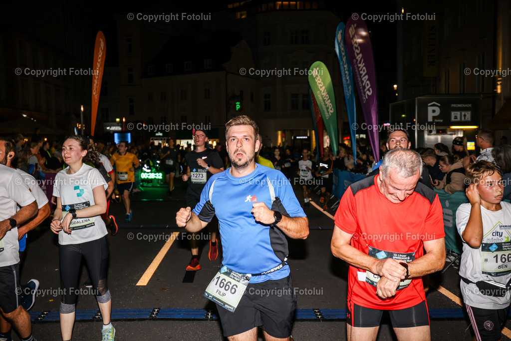 A-BINDER_20240926_0175 | Linz  AUSTRIA,26.Sept..2024 -Night Run Linz, Image shows Photo: Sportmediapics.com/ Manfred Binder