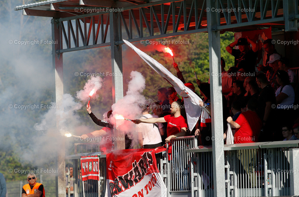 A_LUI_25042026_25 | SPORT,FUSSBALL LT1 OOE LIGA 25.04.2026  ASKOE OEDT 1B-VORWAERTS STEYR  IM BILD: DIE FANS VON VORWAERTS STEYR  FOTO:FOTOLUI