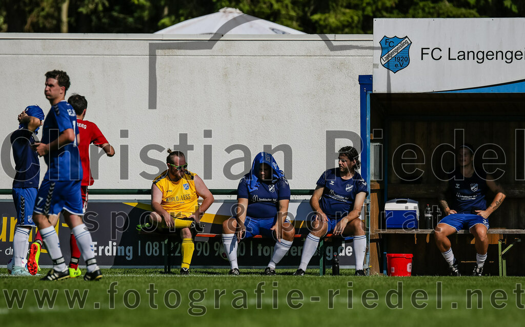 2023-09-09_094_FC_Langengeisling_III_gegen_FC_Fraunberg_II | Erding, Deutschland, 09.09.2023:
Fußball, C-Klasse 2023 / 2024, 6. Spieltag, FC Langengeisling III gegen FC Fraunberg II, Endergebnis: 1:2

Foto: Christian Riedel / fotografie-riedel.net