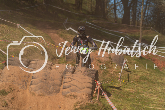 JHF.ECHT.4h.Samstag1121 | jennyhubatsch-endurofotografie