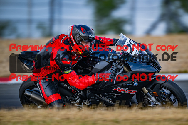 MaZZes_FotoMatrix_230719_6918 | GRUEN