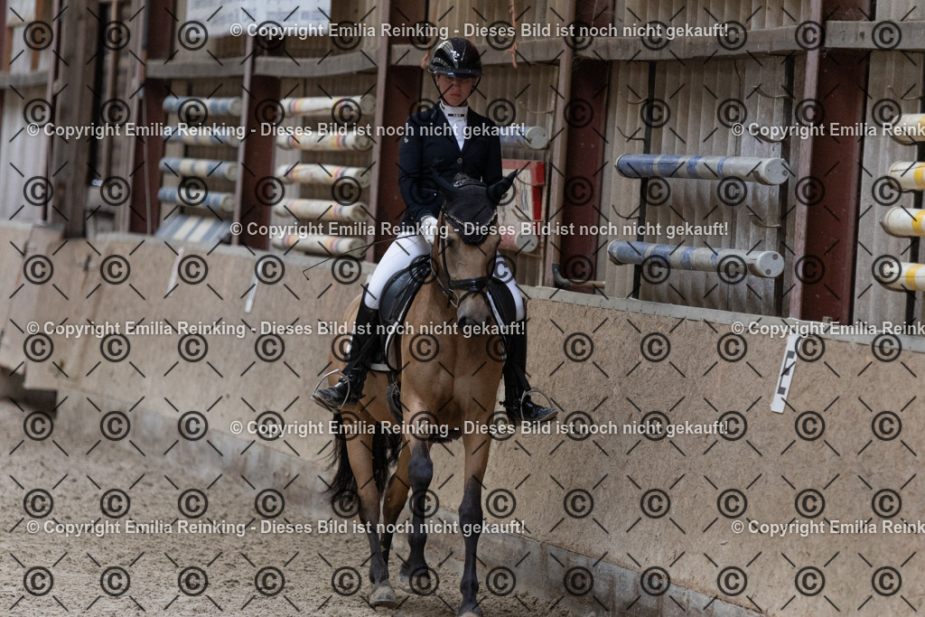 CL5A1083 | Emilia Reinking Fotografie - Realisiert mit Pictrs.com