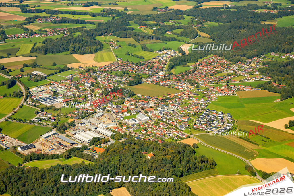 Das Luftbild zeigt : Neuhausen Offenberg - Die Luftaufnahme wurde 2023 vom UL-Flugzeug aus erstellt ( keine Drohne ) - Hochauflösende Luftaufnahme - Für grossformatige Ausdrucke geeignet. Die Geschenkidee !Mit Lizenz und Bildrechte bestellbar