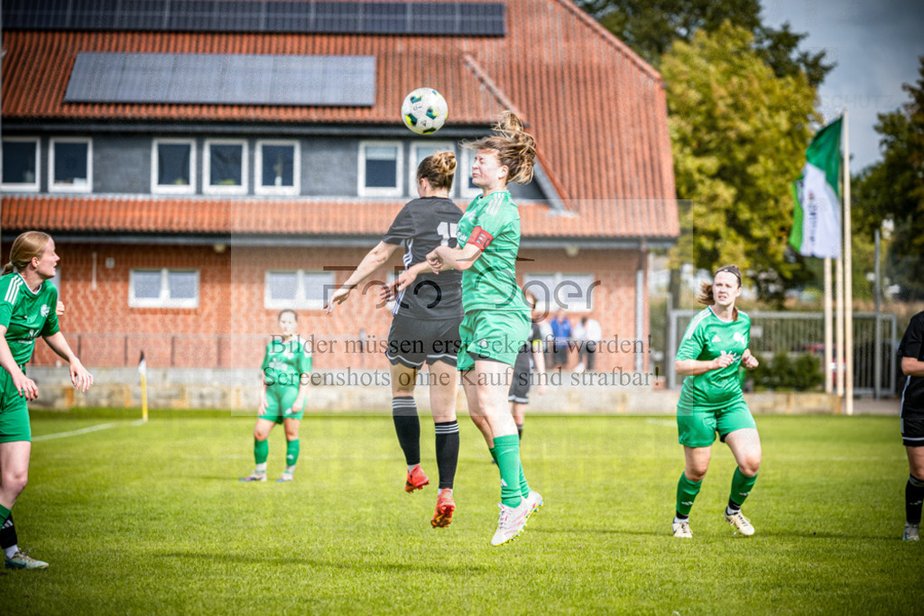 SG Bohmte/Ostercappeln/Schwagstorf - SG Hollenstede / Schwagstorf | Fr.-BZL Weser-Ems Süd · 1. Damen - SG Hollenstede / Schwagstorf · Sportplatz - Realisiert mit Pictrs.com