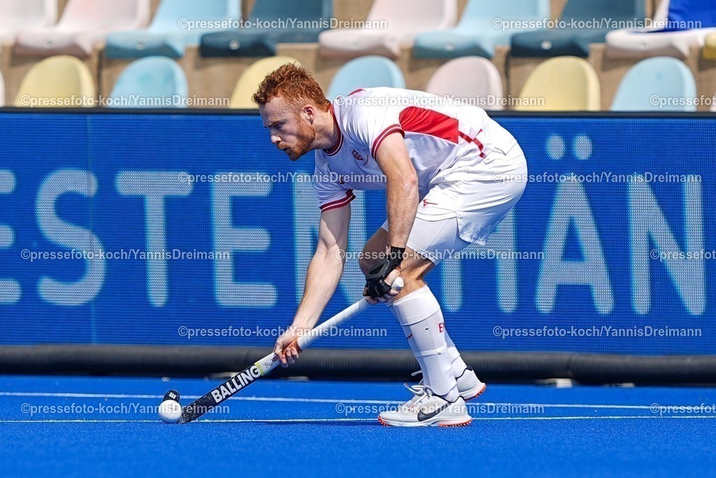 xydrx12082501014 | 12.08.2025, xydrx, Herren EuroHockey Championship 2025, Gruppenphase, Gruppe B, Frankreich - England, Sparkassenpark Mönchengladbach: Jack Waller (Englische Feldhockey Nationalmannschaft #3)