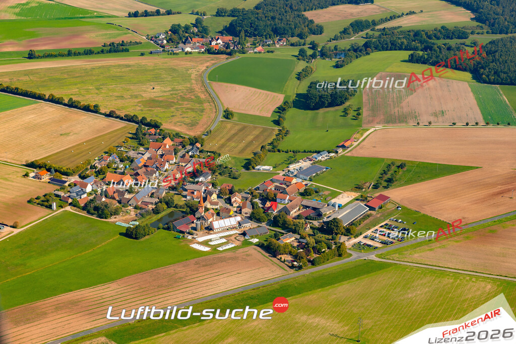 Schöne Luftaufnahme Rennhofen Emskirchen - Die Luftaufnahme wurde 2025 vom Flugzeug heraus erstellt ( keine Drohne ) - Hochauflösende Luftaufnahme - für professionelle Ausdrucke geeignet. Die Geschenkidee !Mit Lizenz und Bildrechte bestellbar