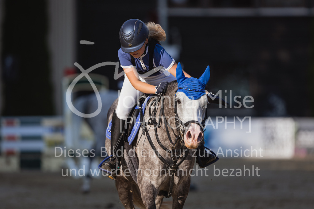 220825_Delbrueck_PonyTrophy-235 | Deine schönsten Turniermomente als professionelle Fotos! Entdecke hochwertige Pferdesport-Fotografie im Online-Shop. Jetzt Fotos finden & bestellen!