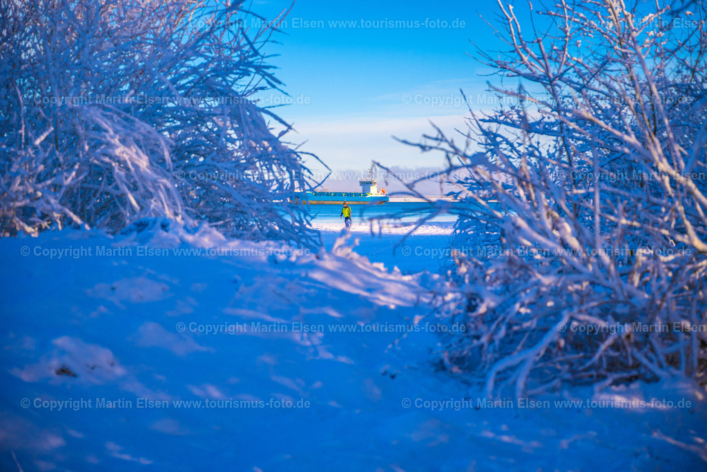 Stade Bassenfleth Elbe Winter Schnee_ELS_2370030126 | Fotos aus den Touristenorten aus Norddeutschland. - Realisiert mit Pictrs.com