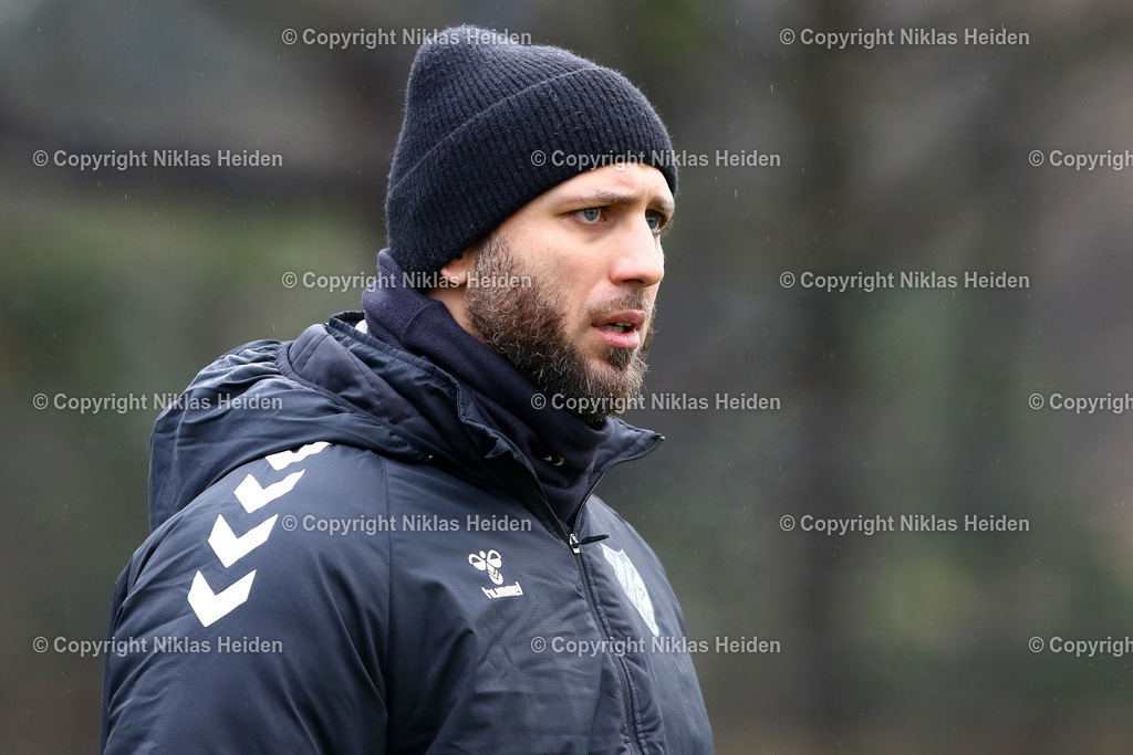 NH_ETSVHamburg_Teutonia05_Testspiel_26012025 | Dani Schahin (Trainer, Teutonia 05)Fußball I Herren I Testspiel I Saison 2024-2025 I ETSV Hamburg - Teutonia 05 I 26.01.2025 I Sportplatz Mittlerer Landweg