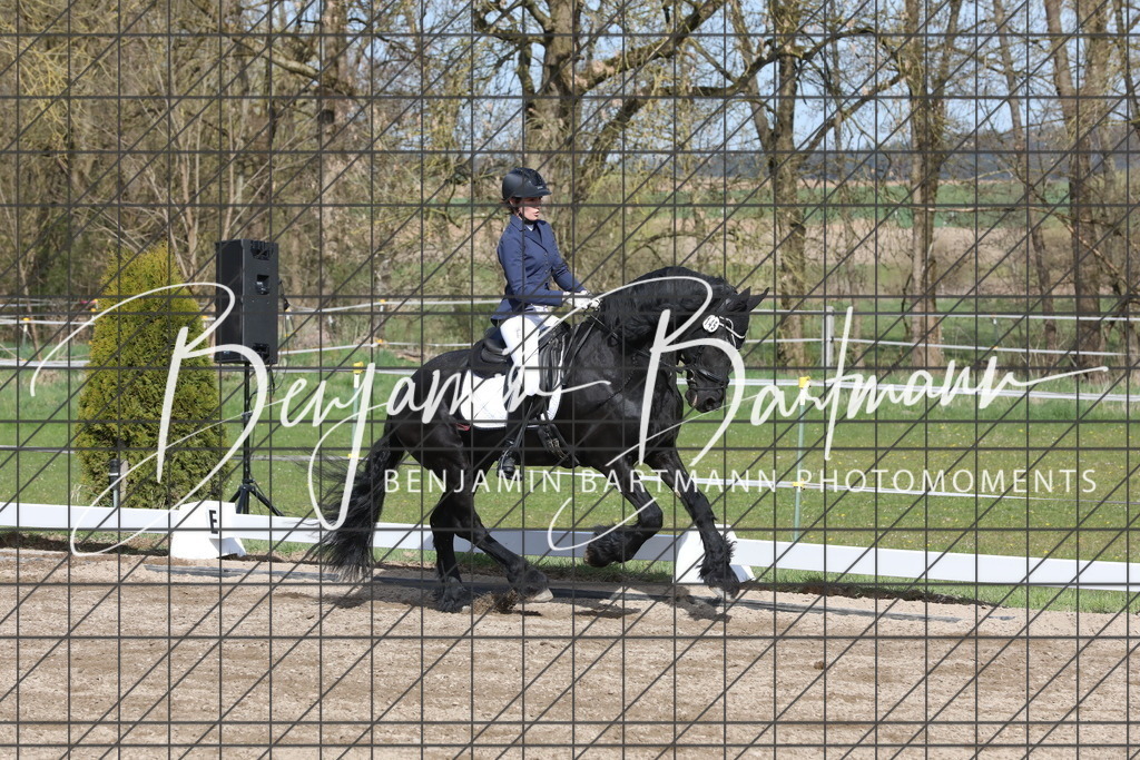 AZ2A3027 | Benjamin Bartmann Photomoments