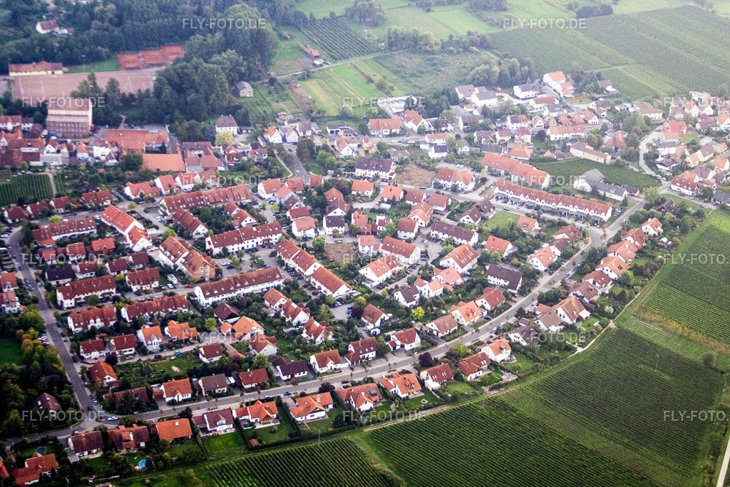 Godramstein von Norden | Luftbild: Godramstein von Norden im Ortsteil Godramstein in Landau im Bundesland Rheinland-Pfalz in Deutschland. Foto: IMG_4044.jpg vom 23.09.2006 durch Werner Riehm/FLY-FOTO.de - Realisiert mit Pictrs.com
