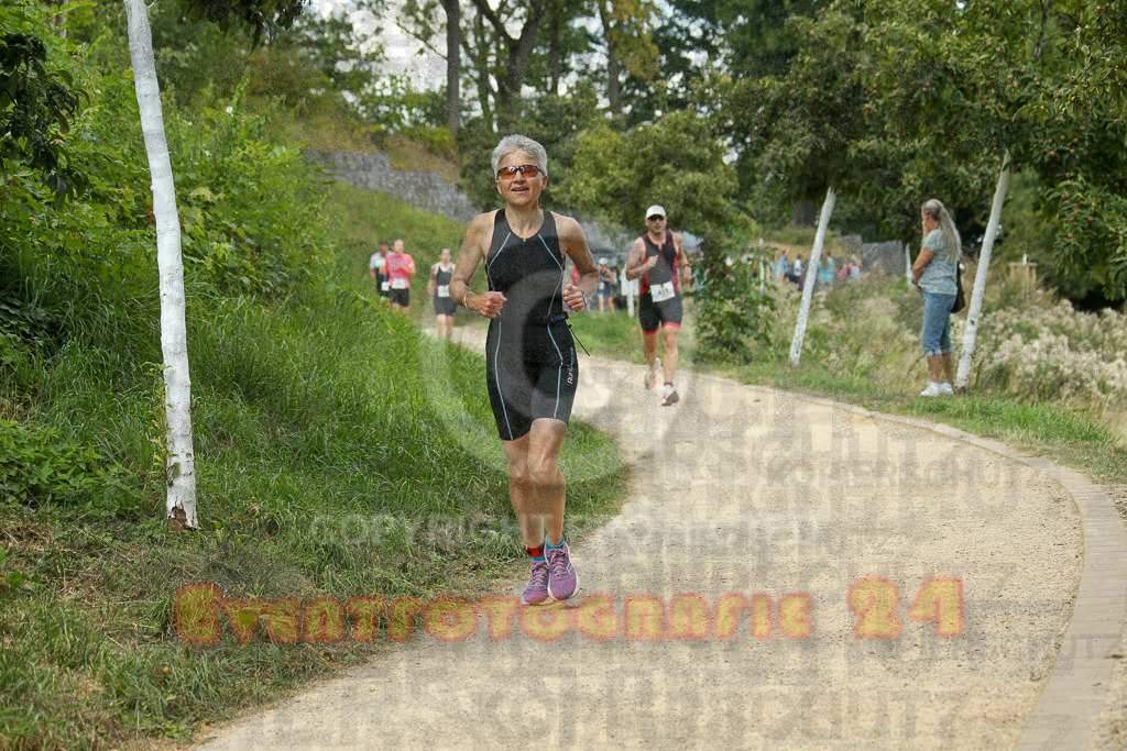 250824_1348_EX1_3711 | Sportfotografie im Rhein-Sieg Kreis, Köln, Bonn, NRW, Rheinland Pfalz, Hessen, etc. Unser Tätigkeitsfeld umfasst den Laufsport vom Volkslauf über den Marathon, Duathlon, Triathon bis zum Ultralauf wie Kölnpfad Ultra oder Schindertrail.