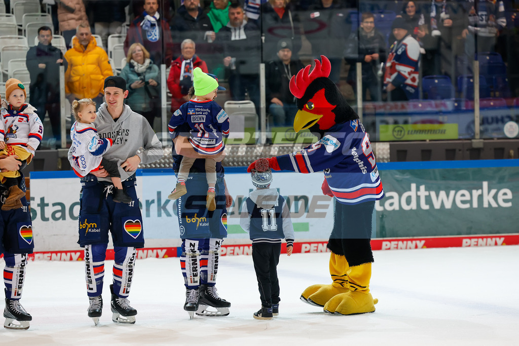 Iserlohn Roosters - Duesseldorfer EG | 
DEL: Iserlohn Roosters - Duesseldorfer EG - Realisiert mit Pictrs.com