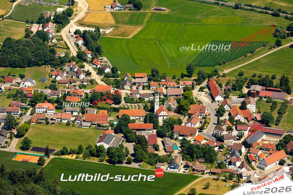 Aktuelles Luftbild von Otterswang Bad Schussenried - Die Luftaufnahme wurde 2022 mittels UL-Flugzeug erstellt ( keine Drohne ) - hochauflösende Kamera-Systeme von  Canon -Beste Qualität - Für grossformatige Ausdrucke geeignet. Die Geschenkidee !