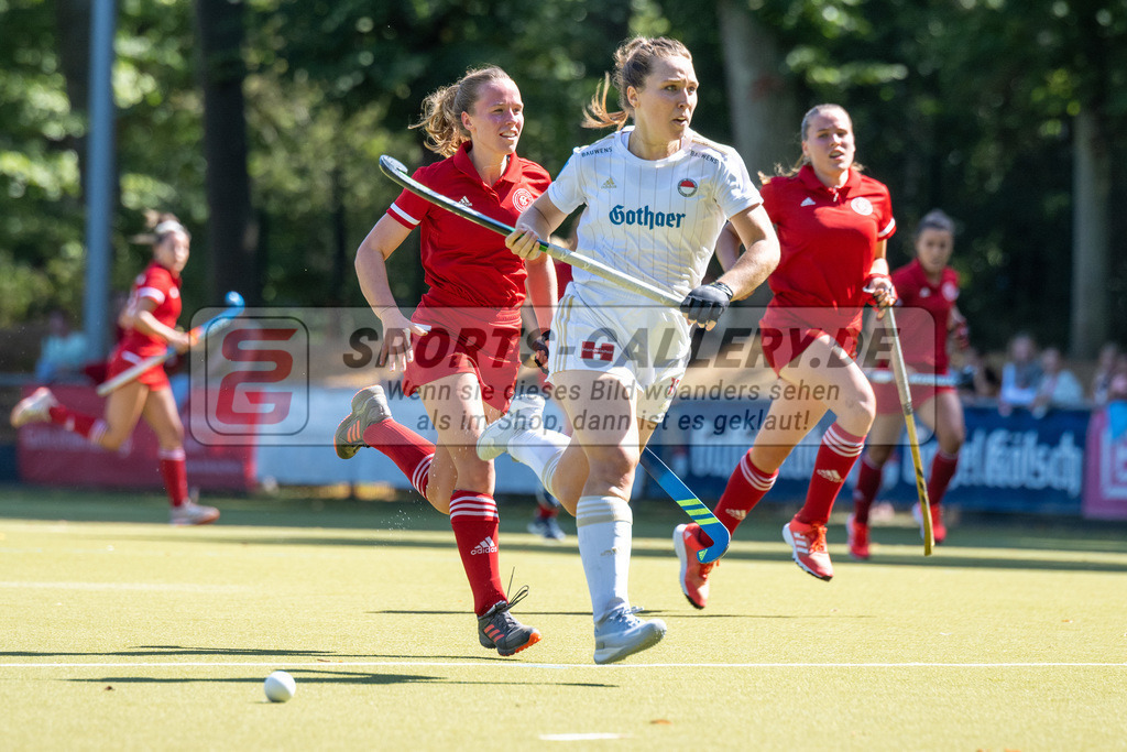 SFE_20220903_0099 | Nike Lorenz ( Rot-Weiss Köln #11 )  ; 1. Bundesliga Hockey Herren Rot-Weiss Köln - Bremer HC am 03.09.2022 in Köln (KTHC Stadion Rot-Weiss Köln Tennis and Hockey Club), Photo: Stephan Fehrmann 2022 (Sports-Gallery)