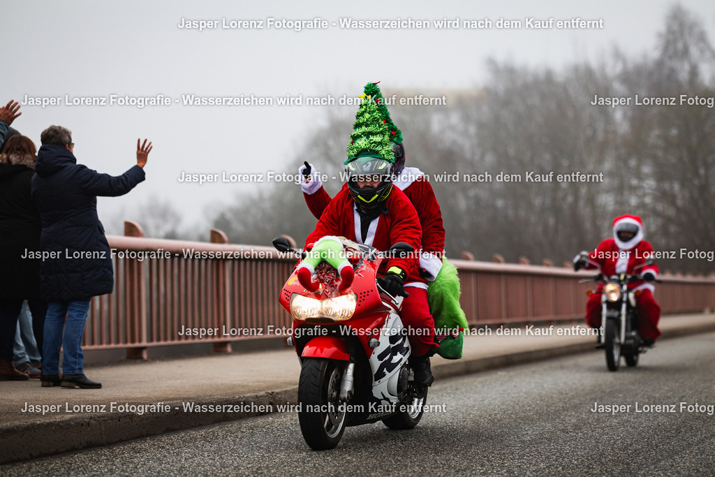 X-Mas Ride I Kiel I 2025 | Jasper Lorenz Fotografie - Realisiert mit Pictrs.com