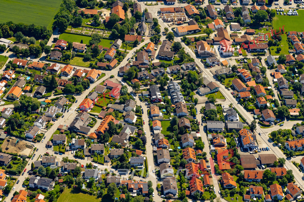 Aktuelles Luftbild von  Brunnthal - Die Luftaufnahme wurde 2022 mittels UL-Flugzeug erstellt ( keine Drohne ) - hochauflösende Kamera-Systeme von  Canon -Beste Qualität - Für grossformatige Ausdrucke geeignet. Die Geschenkidee !