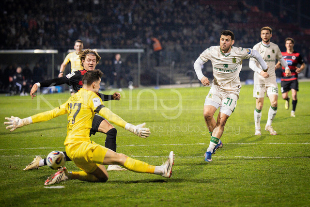 3. Liga: FC Viktoria Köln - TSV 1860 München, 06.03.2026 | Kevin Volland (TSV 1860 München, 31) trifft zum 0:1 ; Köln, 06.03.2026 - 28. Spieltag der 3. Fußball-Liga: FC Viktoria Köln - TSV 1860 München im Sportpark Höhenberg in Köln.Die DFL-Bestimmungen verbieten die Verwendung von Fotografien als Bildsequenzen und / oder Quasi-Videos.