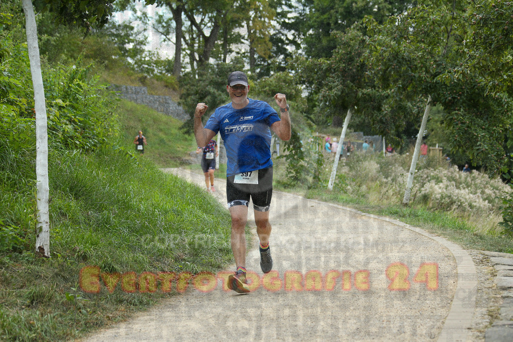 250824_1408_EX1_5111 | Sportfotografie im Rhein-Sieg Kreis, Köln, Bonn, NRW, Rheinland Pfalz, Hessen, etc. Unser Tätigkeitsfeld umfasst den Laufsport vom Volkslauf über den Marathon, Duathlon, Triathon bis zum Ultralauf wie Kölnpfad Ultra oder Schindertrail.