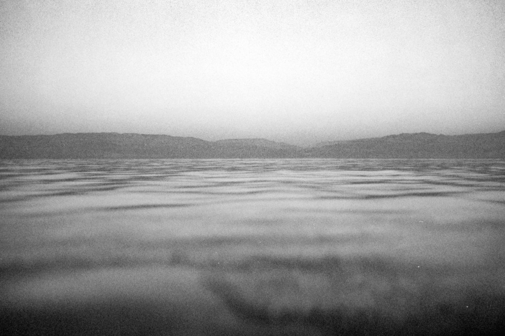 _Orte-fuer-die-Seele_stockfoto_undarstellbar.com_00011 | Online Shop für Christen: Christliche Poster XXL, Plakate, Wandbilder als Leinwand & christliche Postkarten, Kalender, Sticker & Lizenzen zum Download. Die Kunstwerke im christliche Geschenke Shop zeigen die Jahreslosung 2025, Gott, Jesus & mehr.