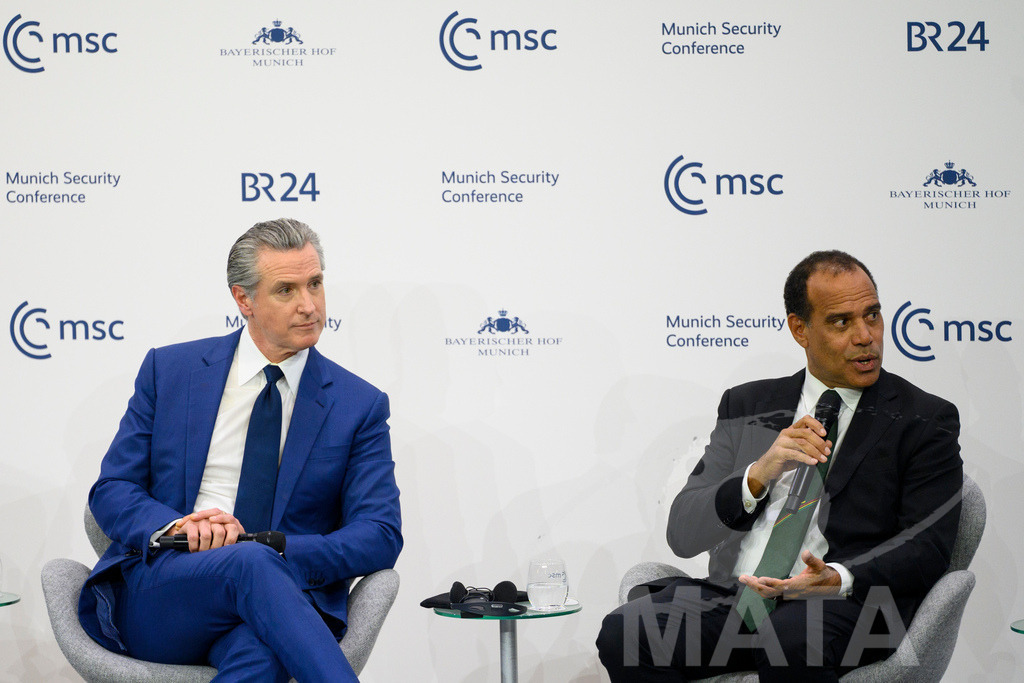 _DWI3796 | MATA IndoCon - Realisiert mit Pictrs.com