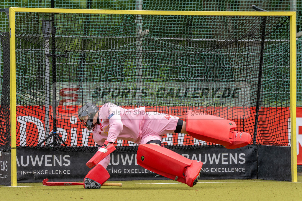 SFE_20250504_0008 | Köln, Deutschland, 04.05.2025:  Hockey 1. Bundesliga Herren Rot-Weiss Köln - Münchener SC im KTHC Stadion Rot-Weiss Köln Tennis and Hockey Club am 04.05.2025 in Köln, Deutschland. (Foto von Stephan Fehrmann)Köln, Germany, 04.05.2025: Hockey 1. Bundesliga Herren Rot-Weiss Köln - Münchener SC in KTHC Stadion Rot-Weiss Köln Tennis and Hockey Club at 04.05.2025 in Köln, Deutschland. (Foto from Stephan Fehrmann)