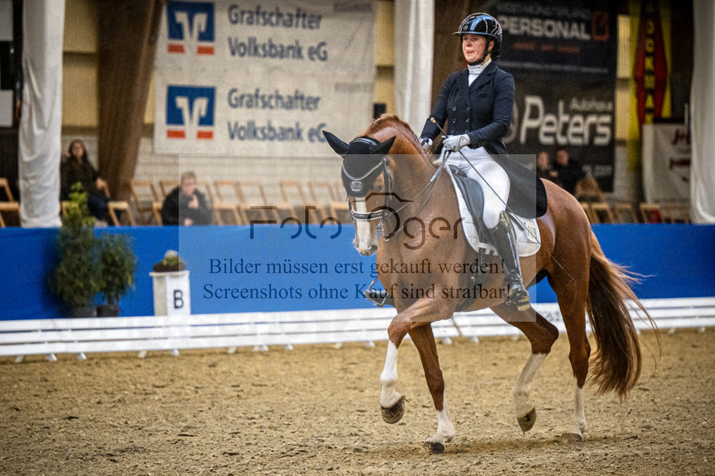DOS_3984 | Entdecke hochwertige Reitturnierfotos von Foto Oger. Professionell, emotional und authentisch – jetzt Lieblingsmomente im Shop bestellen.Deutschlandweite Turnierfotografie. - Realisiert mit Pictrs.com