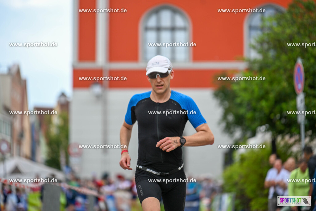 SZI_5844 | Stadttriathlon Erding 2025. #yourpictrs #sportshot_your_pictrs @Sportshotphotography #stadttriathlonerding Copyright: www.sportshot.de