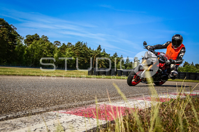 0002-260530DCB-058_2 | Deine Full-Service-Agentur für ✔️Videoproduktionen und ✔️Motorsportfotografie Jetzt Angebot anfragen!