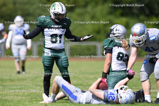 mls | American Football Kreisoberliga Baden Wuerttemberg am 22.07.2023 in Lichtenbohl Stadion Albstadt (Rasenplatz)
Albstadt Alligators - Pforzheim
Michael Sebastian Dierberger (re) und David Raygoza (li, beide Albstadt Alligators)
FOTO: ULMER Pressebildagentur / Moritz Liss
xxNOxMODELxRELEASExx